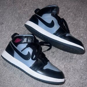 Jordan 1 Mid, Boys, Black and Gray Sneakers, 1.5Y